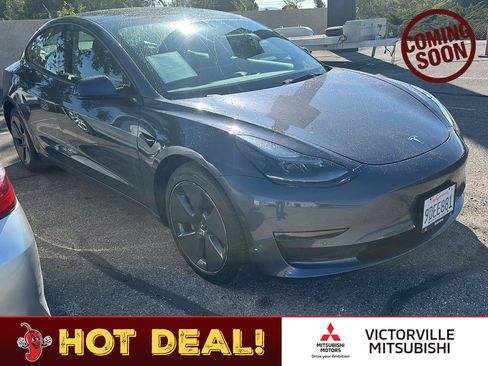 Used 2022 Tesla Model 3 RWD image 1