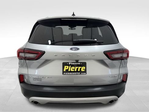 Used 2023 Ford Escape Platinum image 3