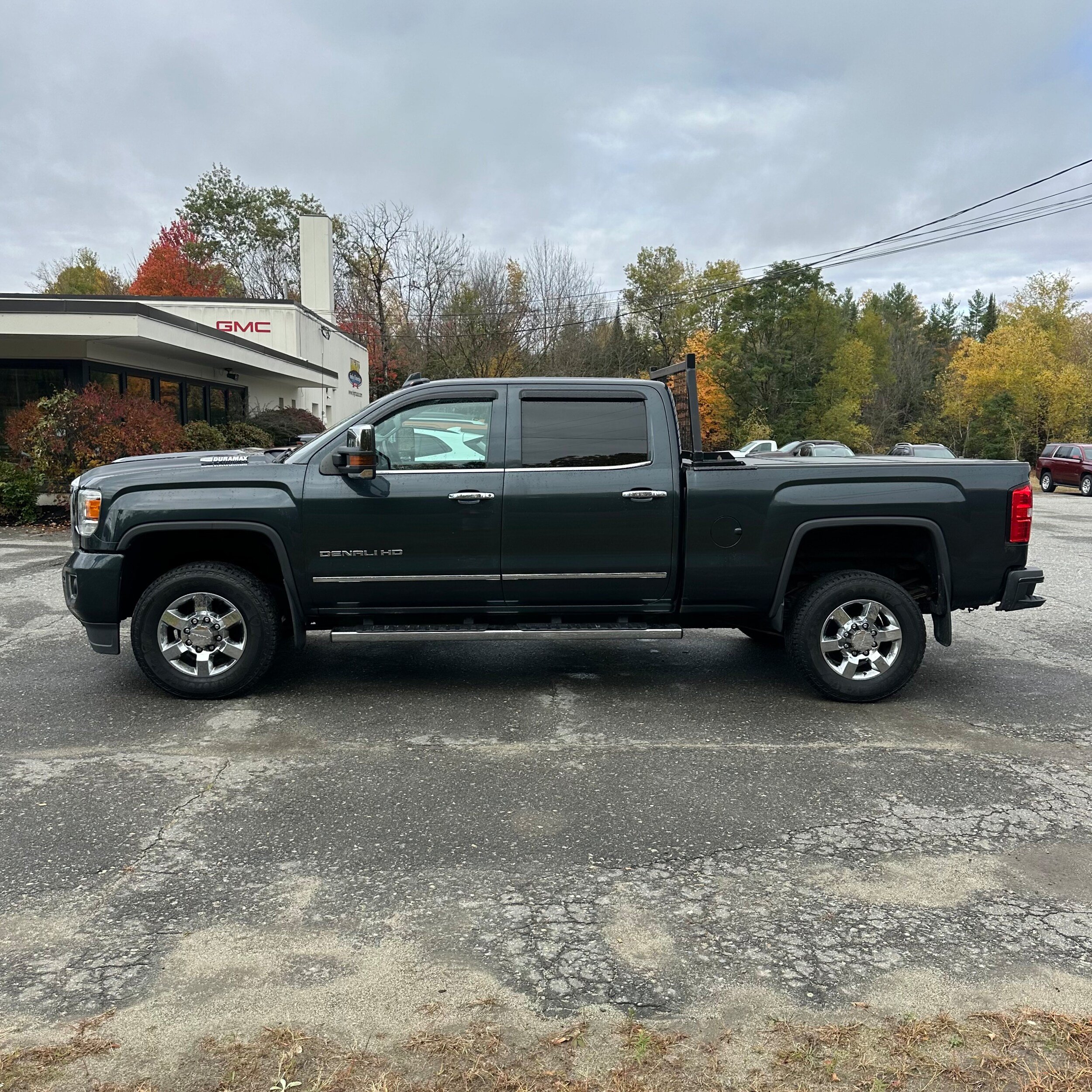 Used 2019 GMC Sierra 3500 Denali w/ Duramax Plus Package AWD/4WD image 6
