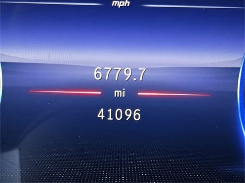 Used 2022 Mercedes-Benz EQS 450+ Sedan image 16