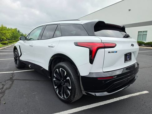 Used 2024 Chevrolet Blazer EV RS AWD/4WD image 9