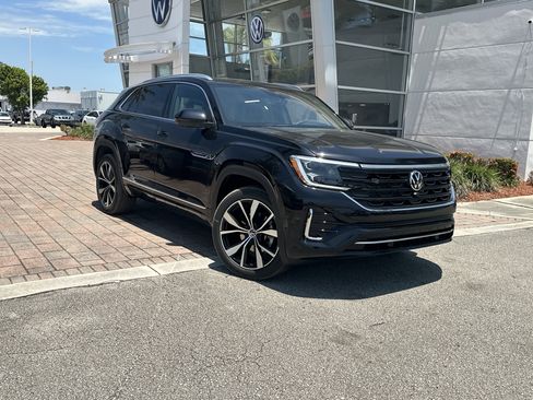 New 2026 Volkswagen Atlas Cross Sport SEL Premium R-Line AWD/4WD image 2