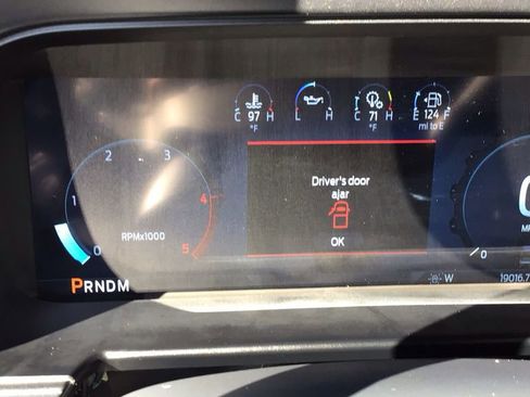 Certified 2024 Ford F250 Platinum w/ Tremor Off-Road Package image 20