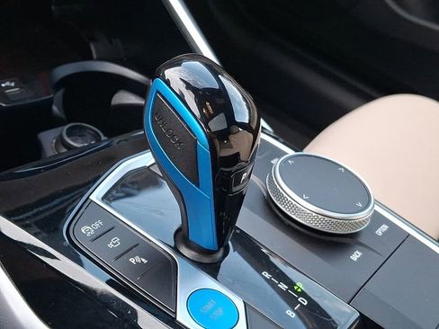 Certified 2023 BMW i4 eDrive40 w/ Premium Package RWD image 13