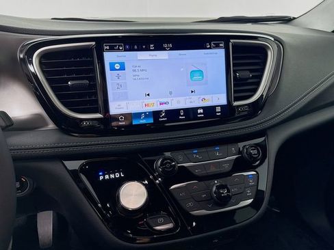 New 2026 Chrysler Pacifica Select w/ S Appearance Package image 14