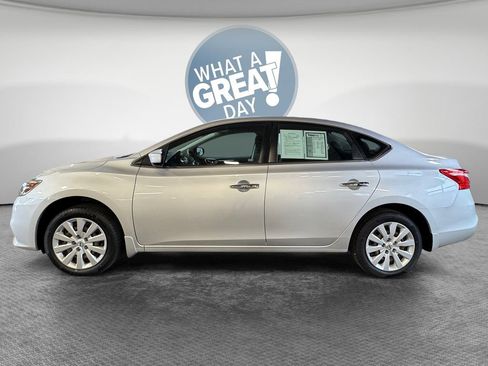 Used 2017 Nissan Sentra SV FWD image 7