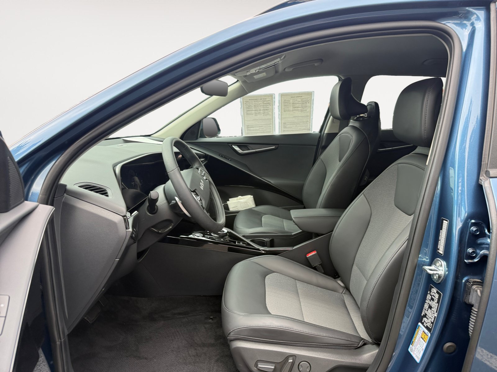 Used 2024 Kia Niro Wind FWD image 10