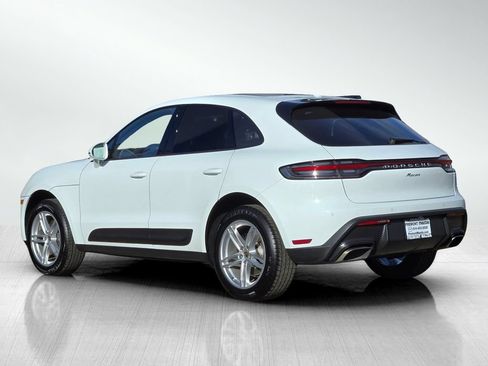 Used 2024 Porsche Macan AWD/4WD image 6