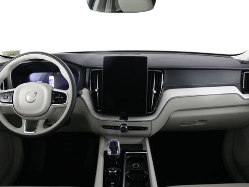 New 2026 Volvo XC60 B5 Ultra w/ Climate Package PRO AWD/4WD image 5