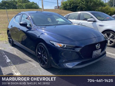 Used 2024 MAZDA MAZDA3 s FWD image 1