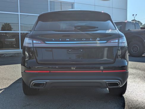 Used 2023 Lincoln Nautilus Reserve w/ Equipment Group 201A FWD image 5