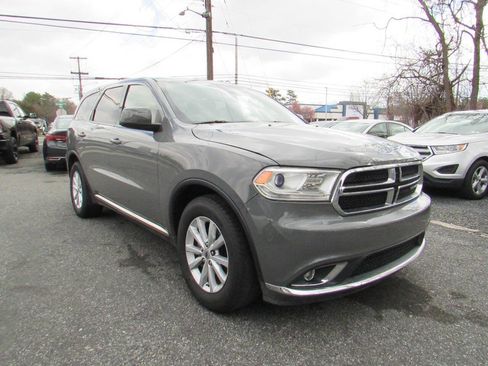 Used 2019 Dodge Durango SXT w/ 3rd Row Seating Group image 1