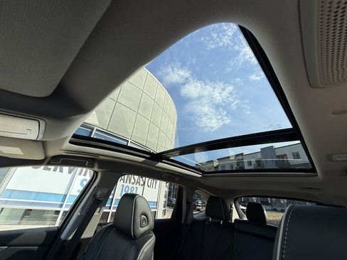 Used 2026 Acura MDX w/ Advance Package image 5