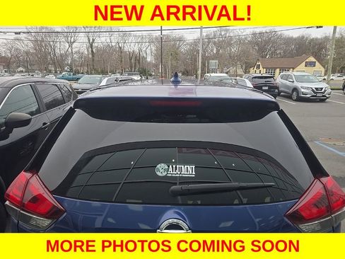 Used 2019 Nissan Rogue SV image 9