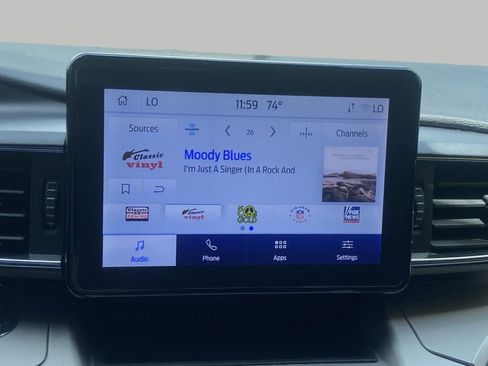 Certified 2024 Ford Explorer XLT w/ Equipment Group 202A AWD/4WD image 16