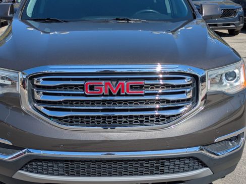 Used 2019 GMC Acadia SLT FWD image 9