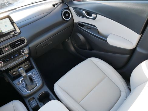 Certified 2023 Hyundai Kona Limited image 11