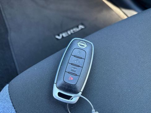 Used 2025 Nissan Versa SV FWD image 21
