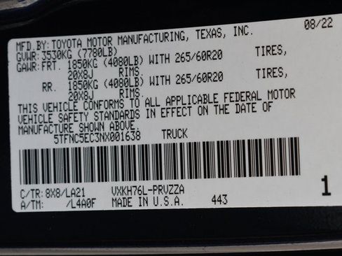 Used 2022 Toyota Tundra Platinum w/ Advanced Package AWD/4WD image 34