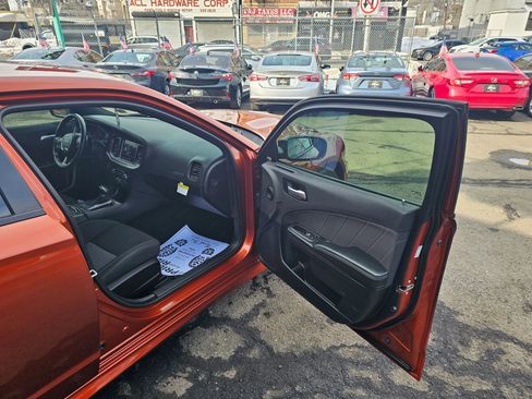 Used 2020 Dodge Charger GT w/ Blacktop Package image 11