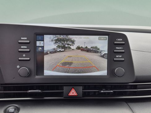 New 2026 Hyundai Elantra SEL Sport FWD image 21