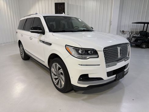 Used 2022 Lincoln Navigator Reserve RWD image 7