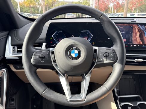 Certified 2025 BMW X1 xDrive28i w/ Convenience Package image 18