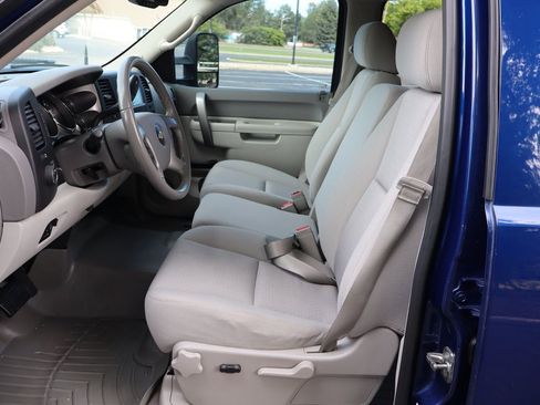 Used 2013 Chevrolet Silverado 2500 LT w/ Interior Plus Package AWD/4WD image 19