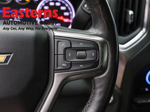 Used 2020 Chevrolet Silverado 1500 LT w/ Convenience Package AWD/4WD image 15