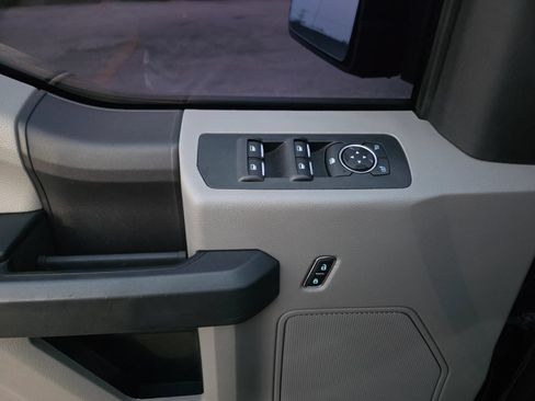 Used 2019 Ford F150 XL w/ Equipment Group 101A Mid AWD/4WD image 11