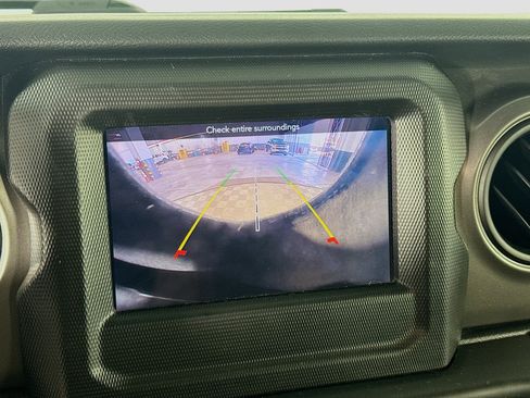 Used 2023 Jeep Wrangler Sport image 19