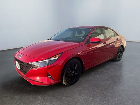 Used 2023 Hyundai Elantra SEL FWD image 1