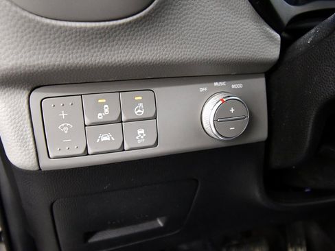 Used 2018 Kia Soul + w/ + Primo LIT Package image 19