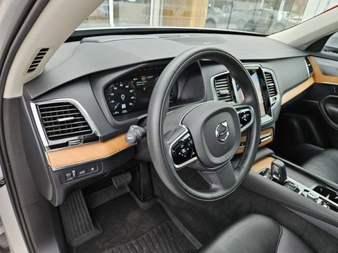 Used 2021 Volvo XC90 T8 Inscription Expression w/ Advanced Package AWD/4WD image 16