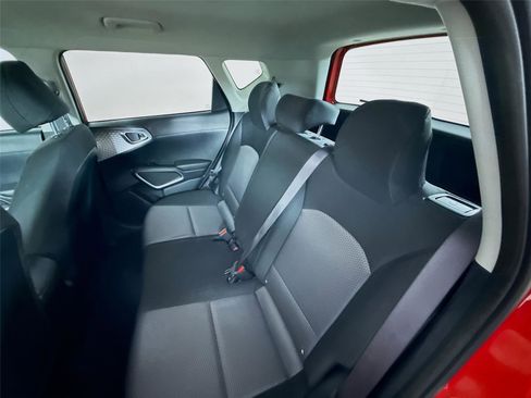Used 2024 Kia Soul LX w/ LX Technology Package image 20