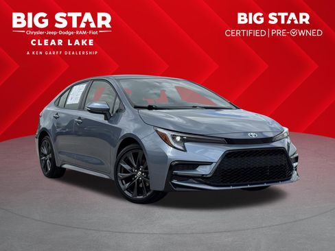 Used 2025 Toyota Corolla SE image 1