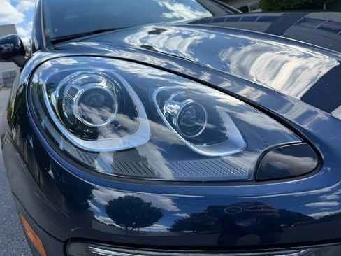 Used 2018 Porsche Macan Sport Edition AWD/4WD image 13