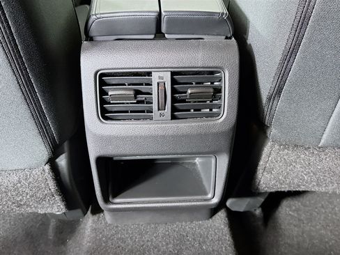 Used 2023 Nissan Rogue S AWD/4WD image 24