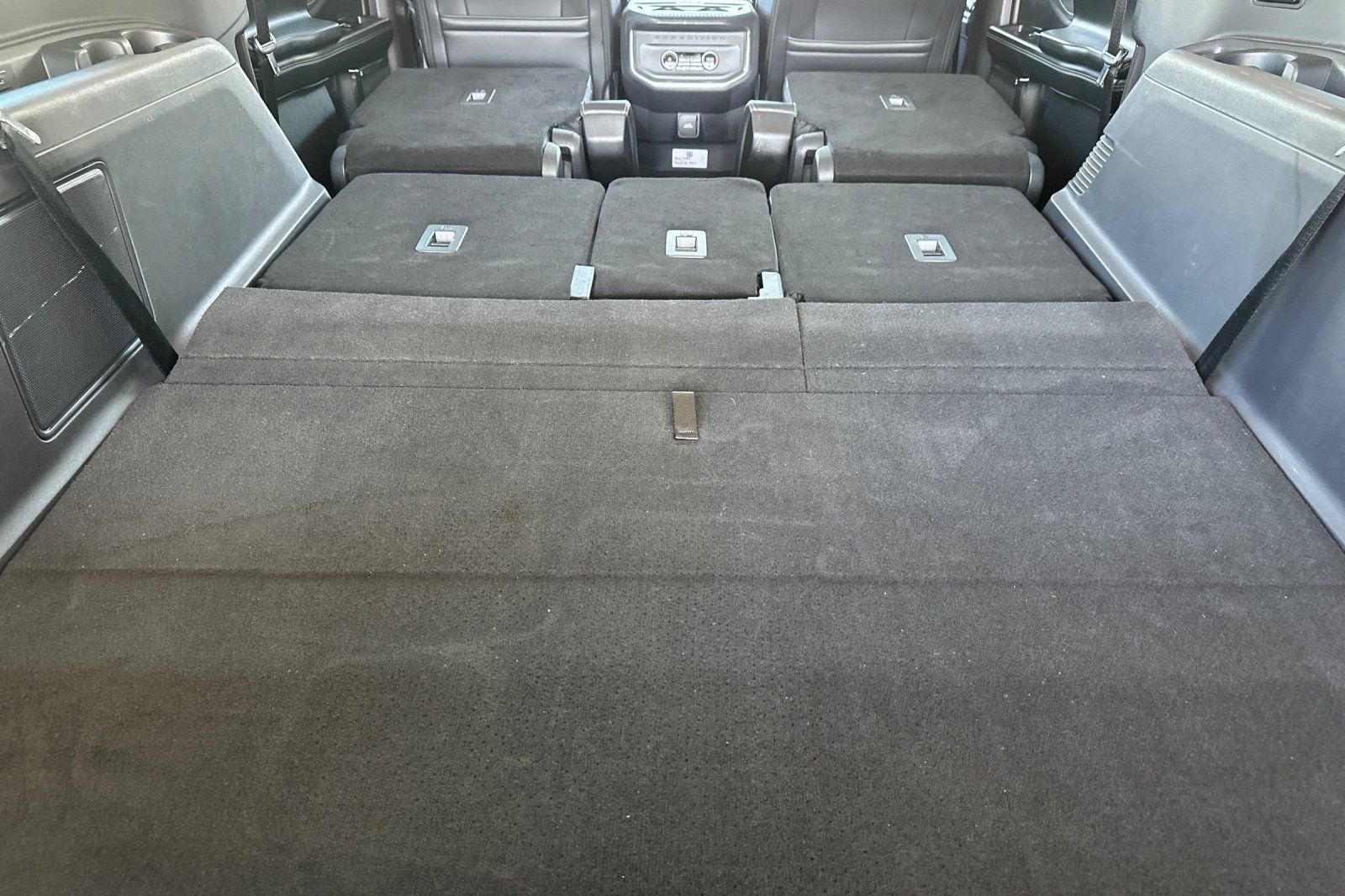 Used 2025 Ford Expedition Max Platinum AWD/4WD image 16