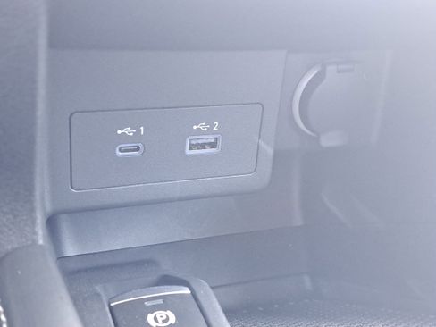 Certified 2023 Nissan Kicks SV image 29