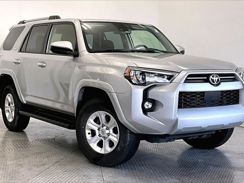 Used 2024 Toyota 4Runner SR5 image 11