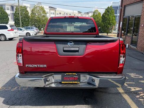 Used 2015 Nissan Frontier S RWD image 9