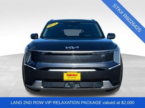 Used 2024 Kia EV9 Land image 2