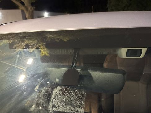 Used 2023 Subaru Impreza 2.0i image 2