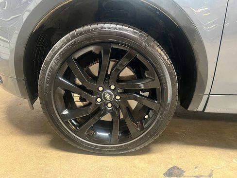 Used 2019 Land Rover Discovery Sport HSE Dynamic image 13