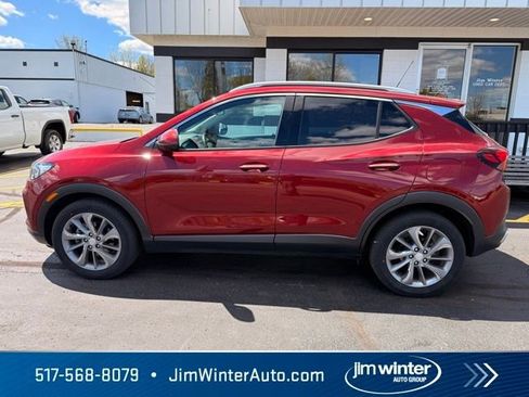 Used 2023 Buick Encore GX Essence w/ Experience Buick Package FWD image 8