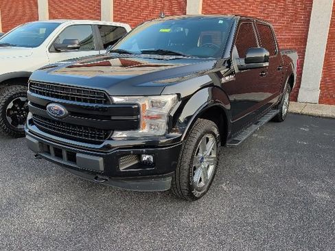 Used 2018 Ford F150 Lariat w/ Equipment Group 502A Luxury AWD/4WD image 3