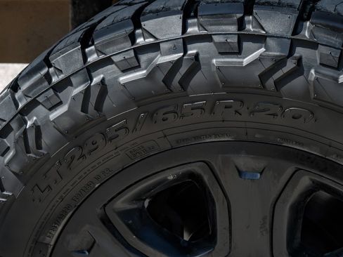 Used 2018 RAM 2500 Laramie AWD/4WD image 63