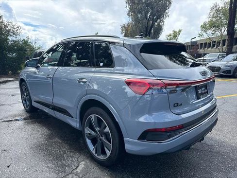Used 2023 Audi Q4 e-tron Premium Plus w/ Premium Plus image 4