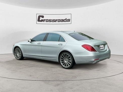 Used 2017 Mercedes-Benz S 550 Sedan image 3